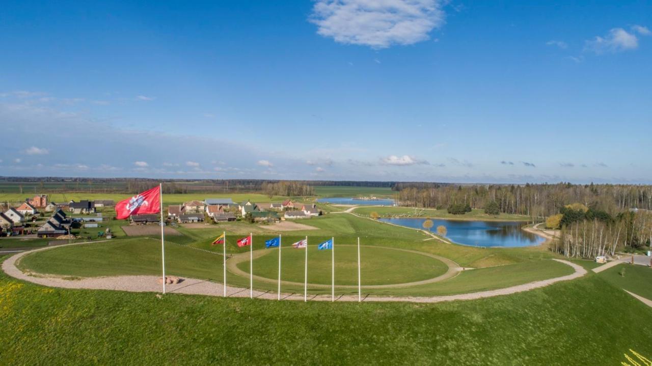Baltas Gandras Hotel Naisiai Bagian luar foto