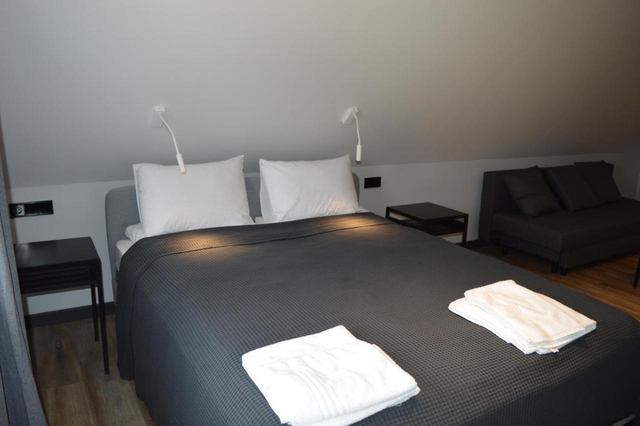 Baltas Gandras Hotel Naisiai Bagian luar foto