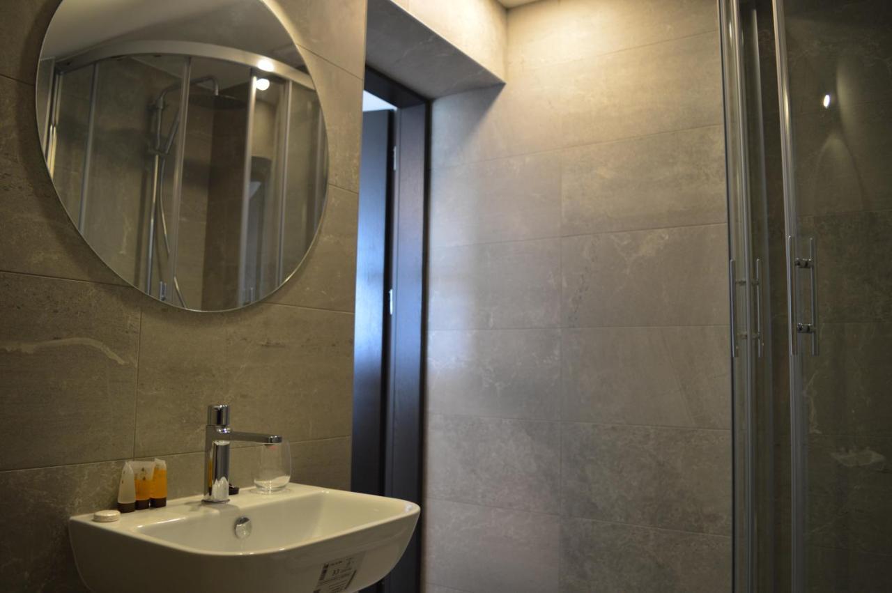 Baltas Gandras Hotel Naisiai Bagian luar foto